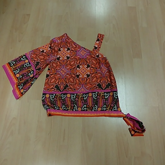 Chico"s One Shoulder Abstract Print Top - Picture 5 of 7